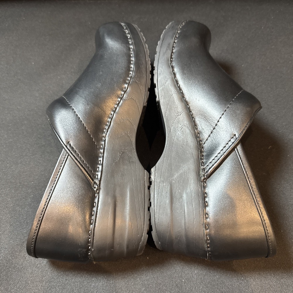 L.L.Bean Women's 9M Black Leather Professional Slip On Comfort Clogs Shoes - Picture 5 of 11